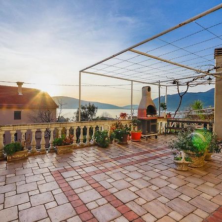 Villa Lastva Apartments Tivat Dış mekan fotoğraf