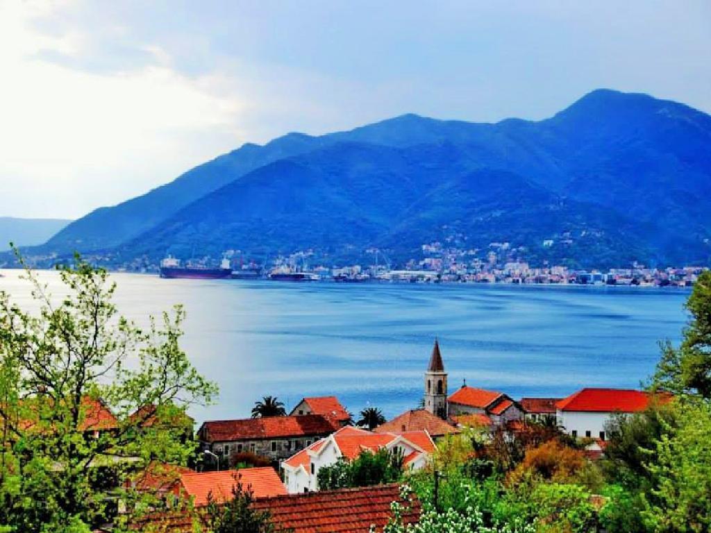 Villa Lastva Apartments Tivat Dış mekan fotoğraf