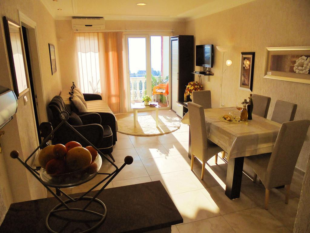Villa Lastva Apartments Tivat Dış mekan fotoğraf