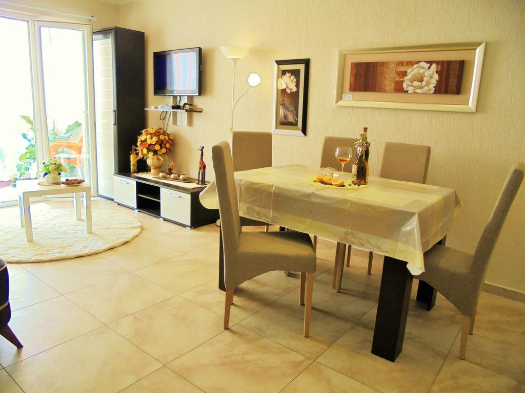 Villa Lastva Apartments Tivat Dış mekan fotoğraf