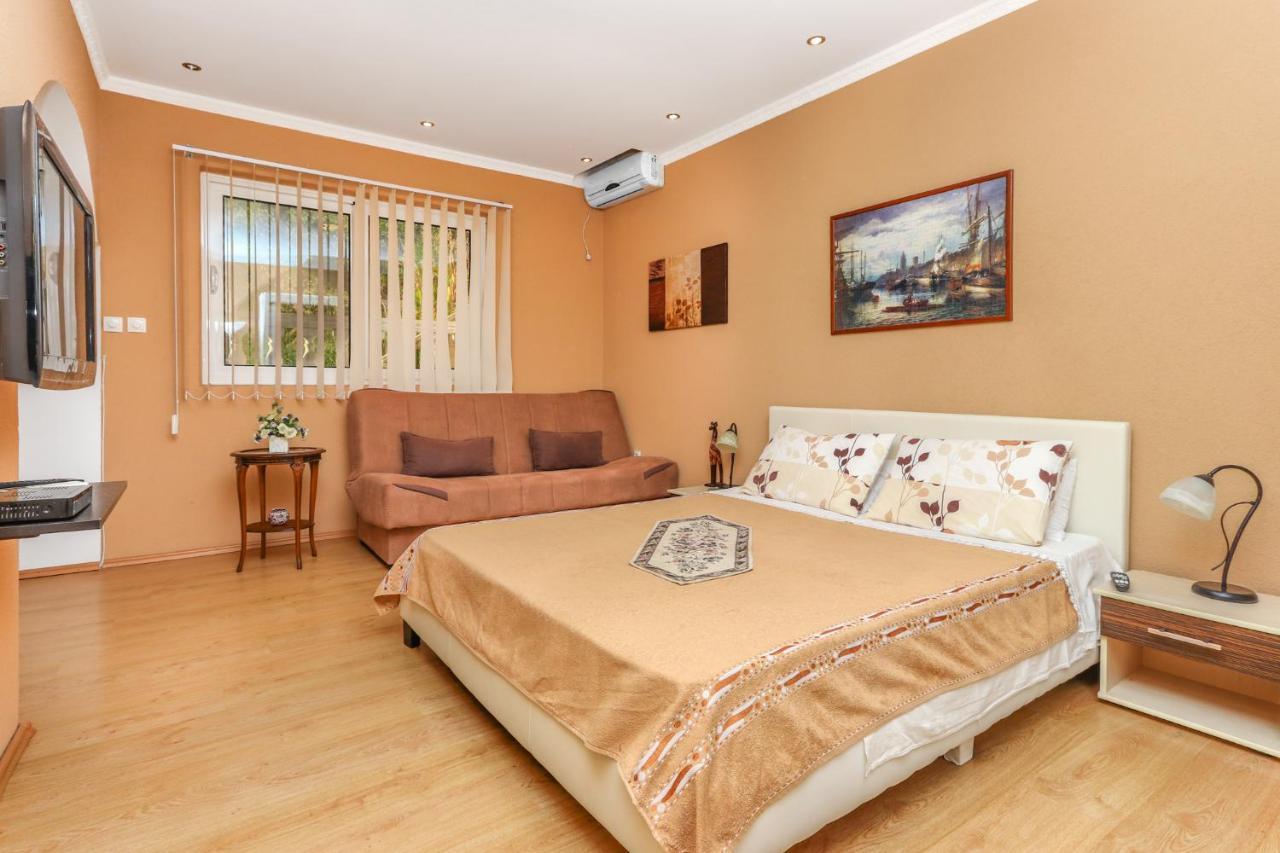 Villa Lastva Apartments Tivat Dış mekan fotoğraf