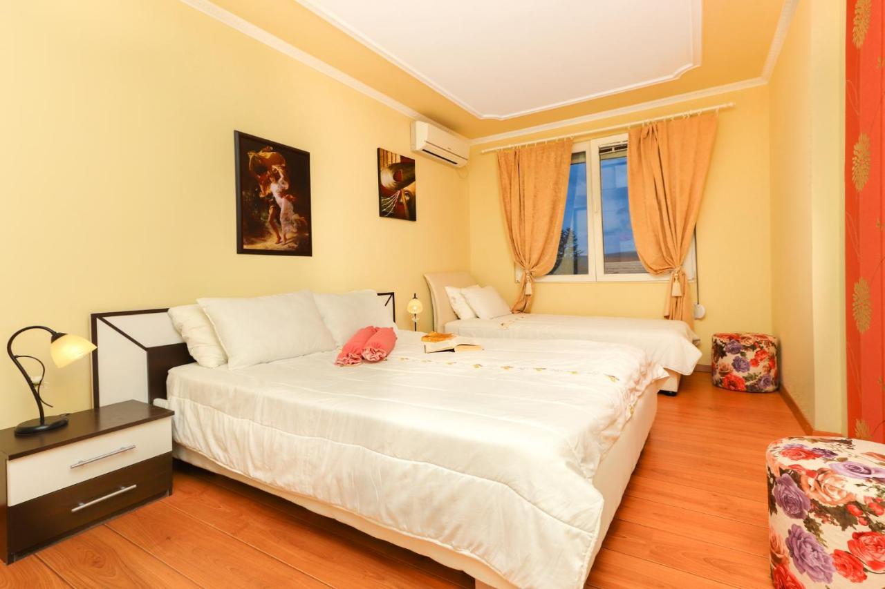 Villa Lastva Apartments Tivat Dış mekan fotoğraf