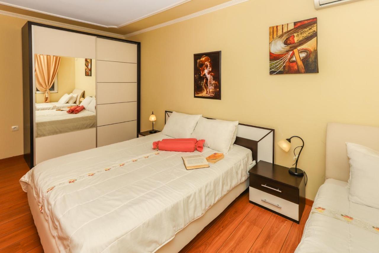 Villa Lastva Apartments Tivat Dış mekan fotoğraf